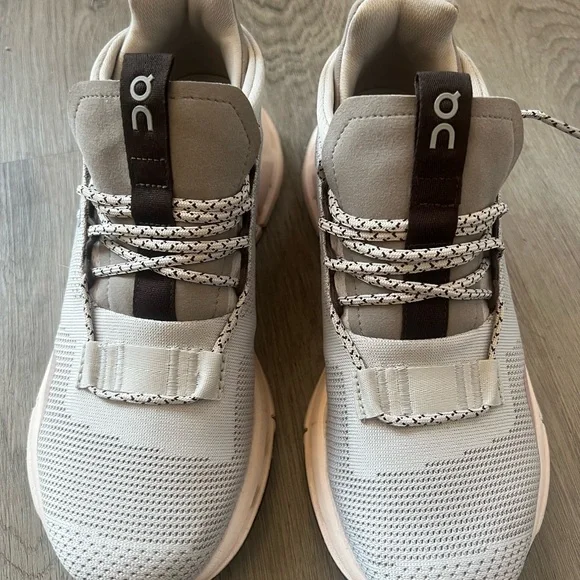 ON CLOUD NOVA PEARL / SHELL - Picture 2 of 8